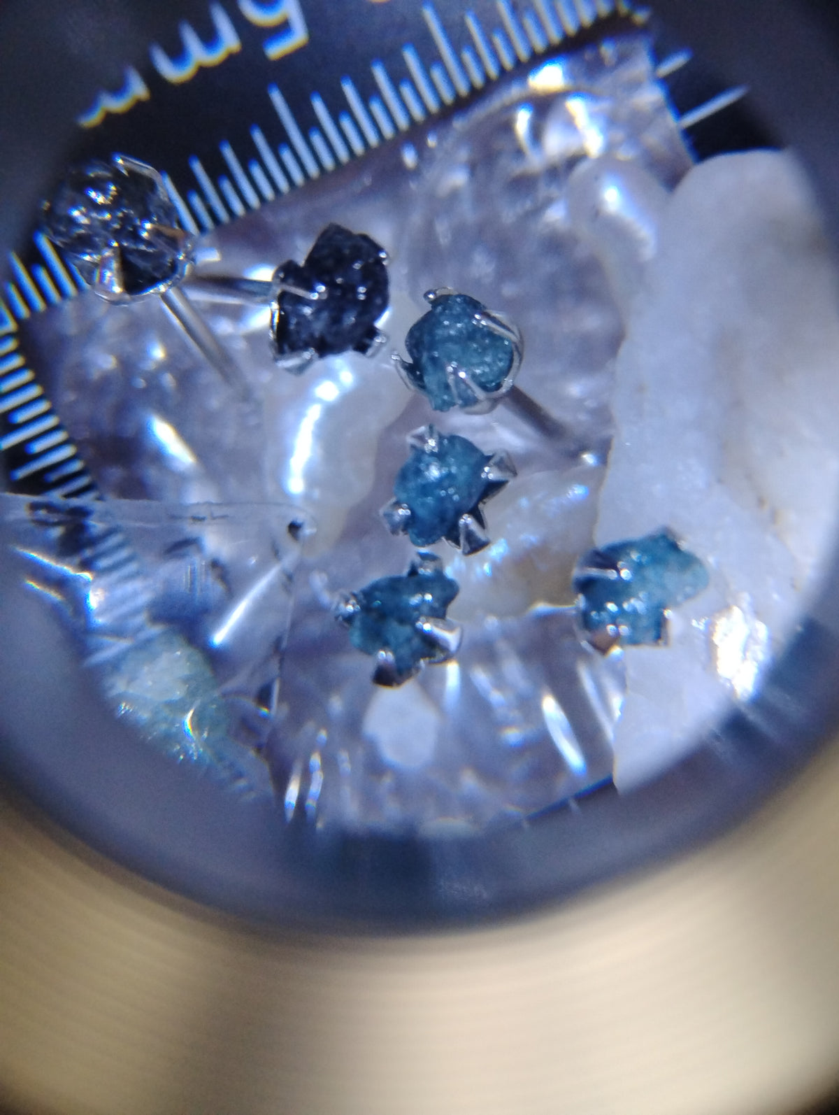 Natural blue rough diamond cluster set in 925 sterling silver with a pearl, custom jewelry by RoughDiamondsByMr.